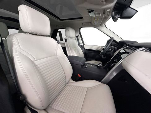 Used 2024 Land Rover Discovery S AWD/4WD image 46