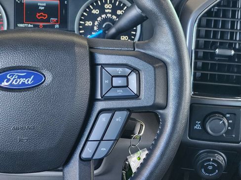 Used 2017 Ford F150 XLT w/ Equipment Group 302A Luxury AWD/4WD image 28