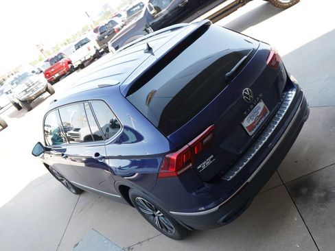 Used 2024 Volkswagen Tiguan SE AWD/4WD image 13