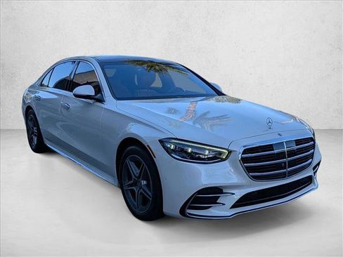 Used 2023 Mercedes-Benz S 500 4MATIC image 3