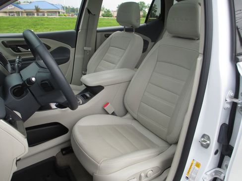 Used 2023 GMC Terrain Denali w/ Denali Premium Package AWD/4WD image 22