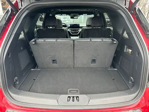 Used 2025 Ford Explorer ST image 8