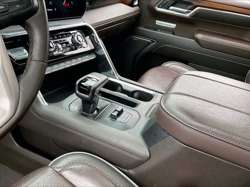 Used 2024 GMC Sierra 1500 Denali w/ Denali Reserve Package image 19