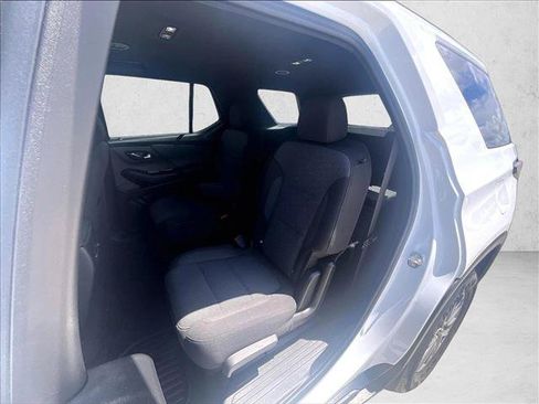 Used 2023 Chevrolet Traverse LT FWD image 29