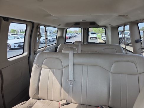 Used 2011 Chevrolet Express 1500 LS RWD image 29