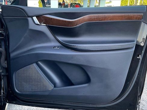 Used 2020 Tesla Model X Long Range image 28