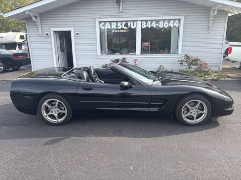 Used 2004 Chevrolet Corvette Convertible w/ Preferred Equipment Group RWD image 8