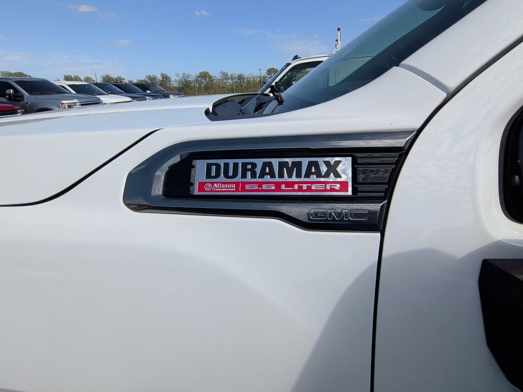 Used 2022 GMC Sierra 2500 AT4 w/ AT4 Preferred Package AWD/4WD image 11
