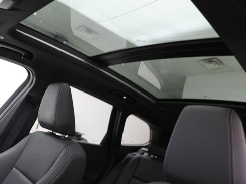 Used 2025 BMW X1 xDrive28i AWD/4WD image 16