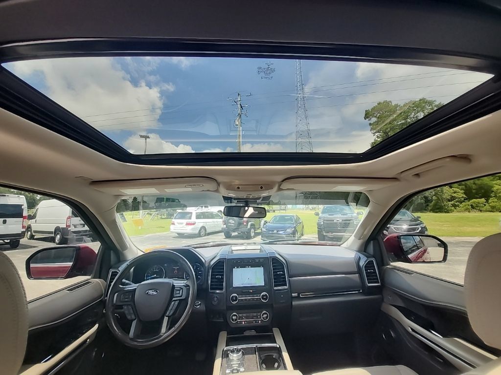Used 2019 Ford Expedition Limited w/ Equipment Group 302A AWD/4WD image 5