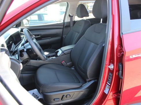 Used 2025 Hyundai Tucson SEL FWD image 13