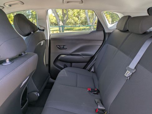 New 2026 Hyundai Kona SE image 14