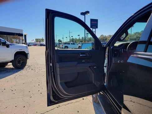 New 2026 GMC Sierra 1500 AT4 w/ AT4 Premium Package image 13