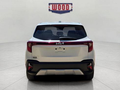Used 2026 Kia Seltos LX FWD image 3