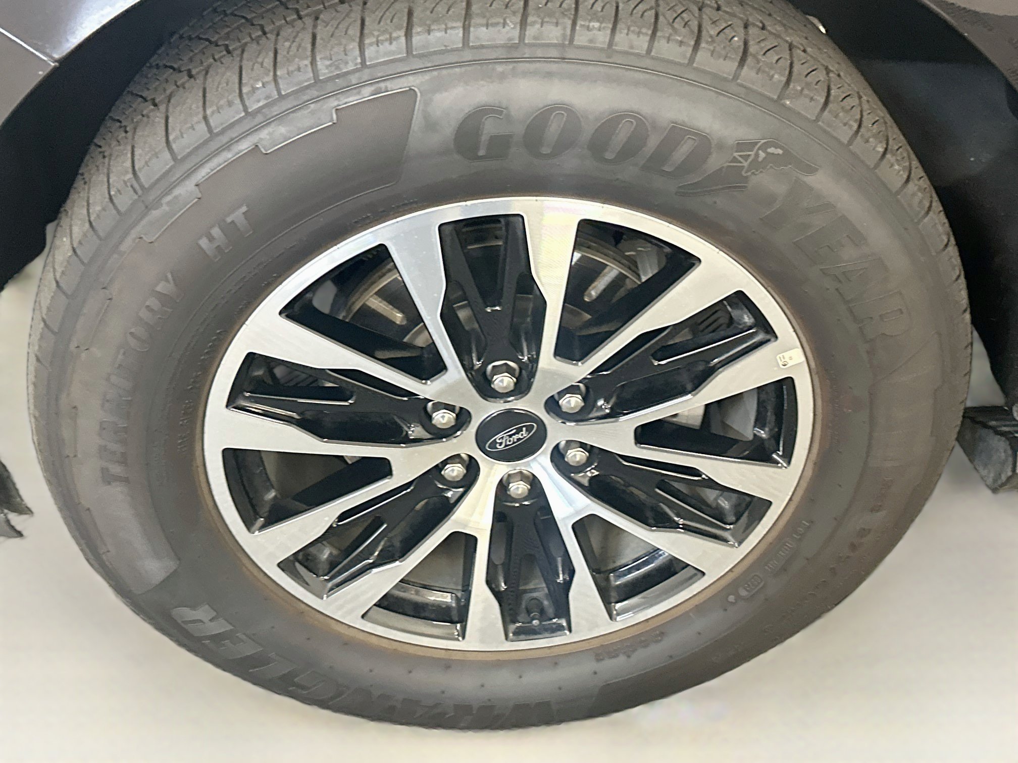 Used 2025 Ford Expedition Platinum AWD/4WD image 38