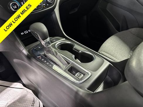 Used 2023 Chevrolet Equinox LT AWD/4WD image 22