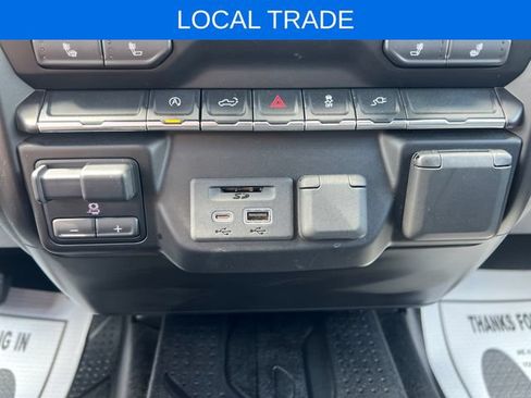 Used 2020 Chevrolet Silverado 1500 LT w/ Convenience Package AWD/4WD image 27