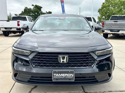 Used 2025 Honda Accord Sport image 2