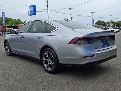 Used 2023 Honda Accord EX image 6
