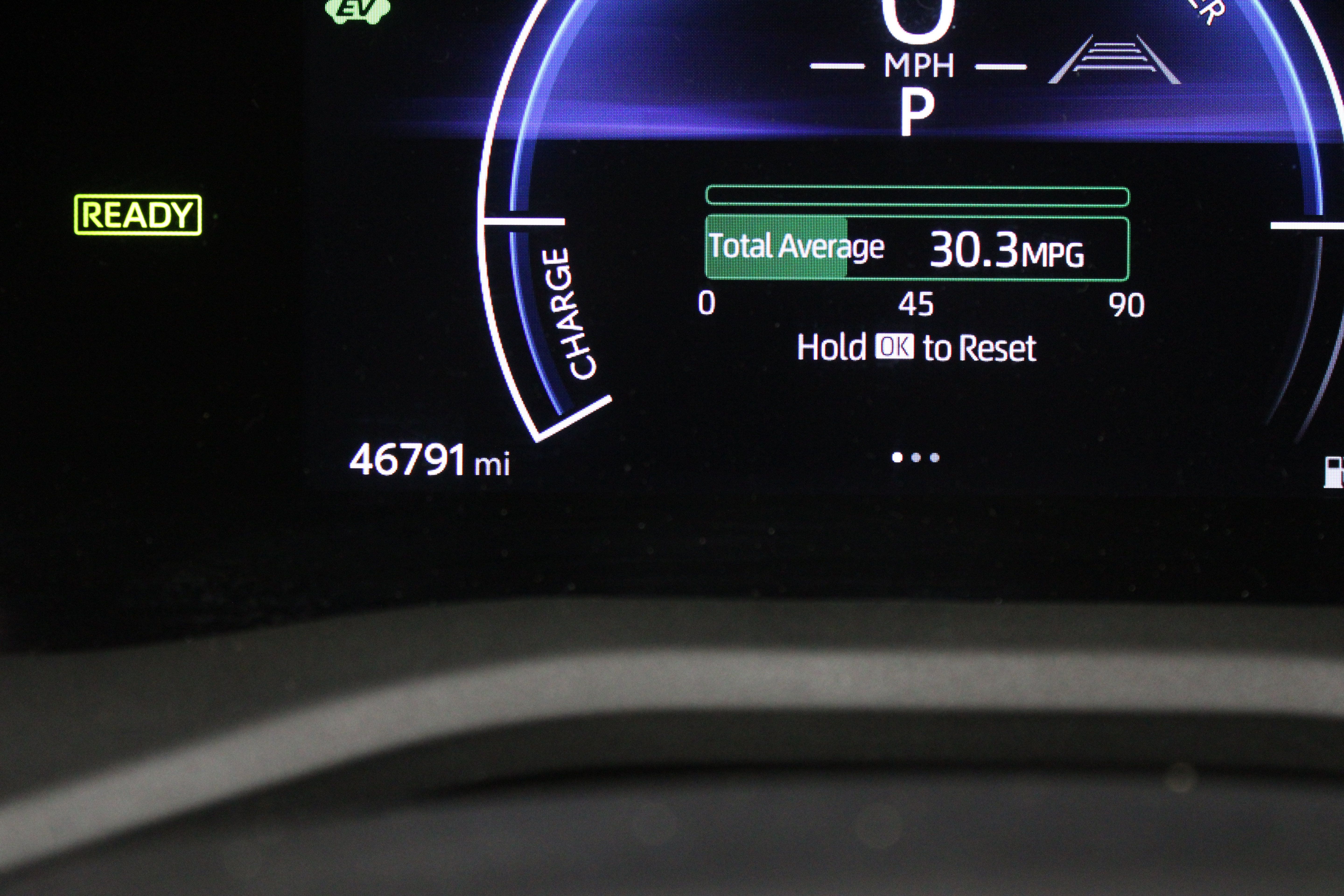 Used 2025 Toyota Camry LE FWD image 38