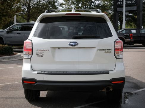 Used 2017 Subaru Forester 2.5i Limited image 10