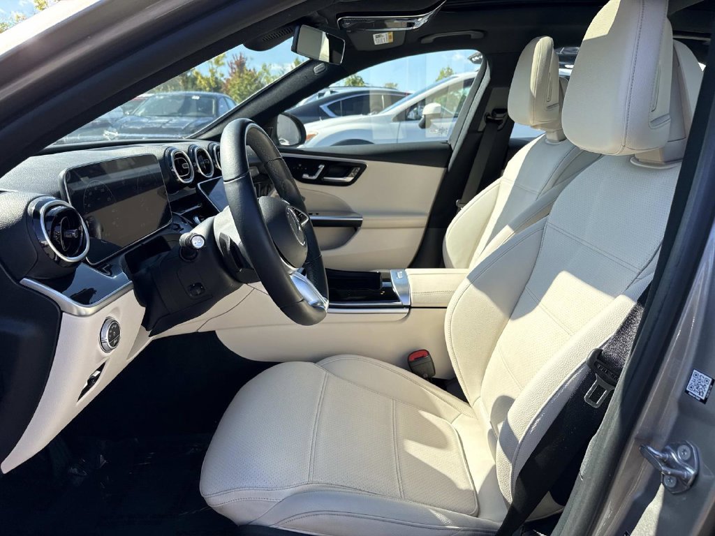 Used 2024 Mercedes-Benz C 300 4MATIC Sedan image 10