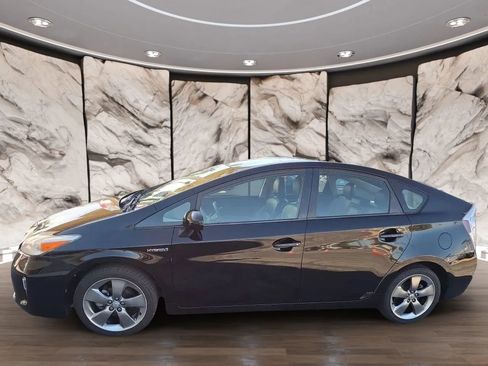 Used 2013 Toyota Prius Persona Series image 3