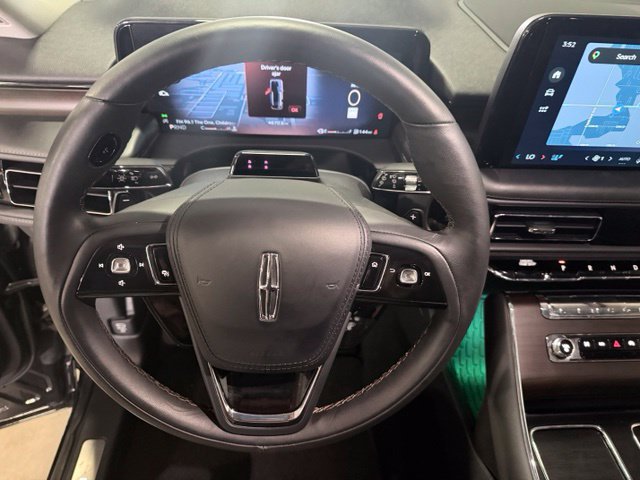 Used 2025 Lincoln Aviator Reserve w/ Illumination Package RWD image 23