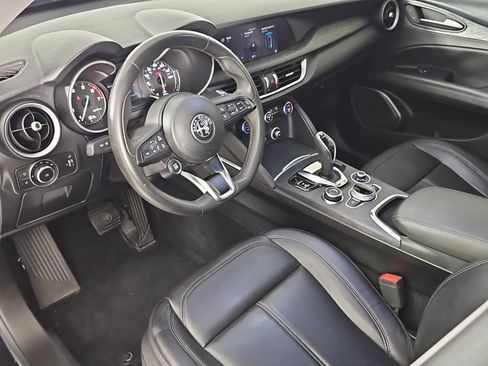 Used 2020 Alfa Romeo Stelvio w/ Nero Edizione RWD image 16