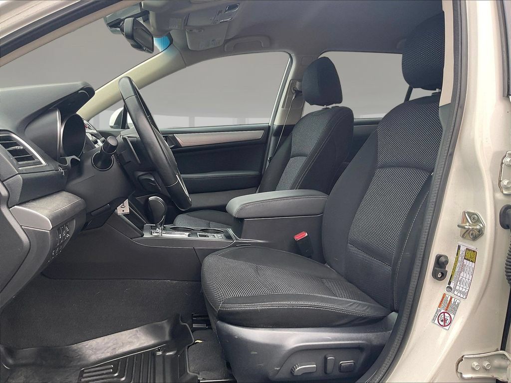 Used 2016 Subaru Outback 2.5i Premium AWD/4WD image 21