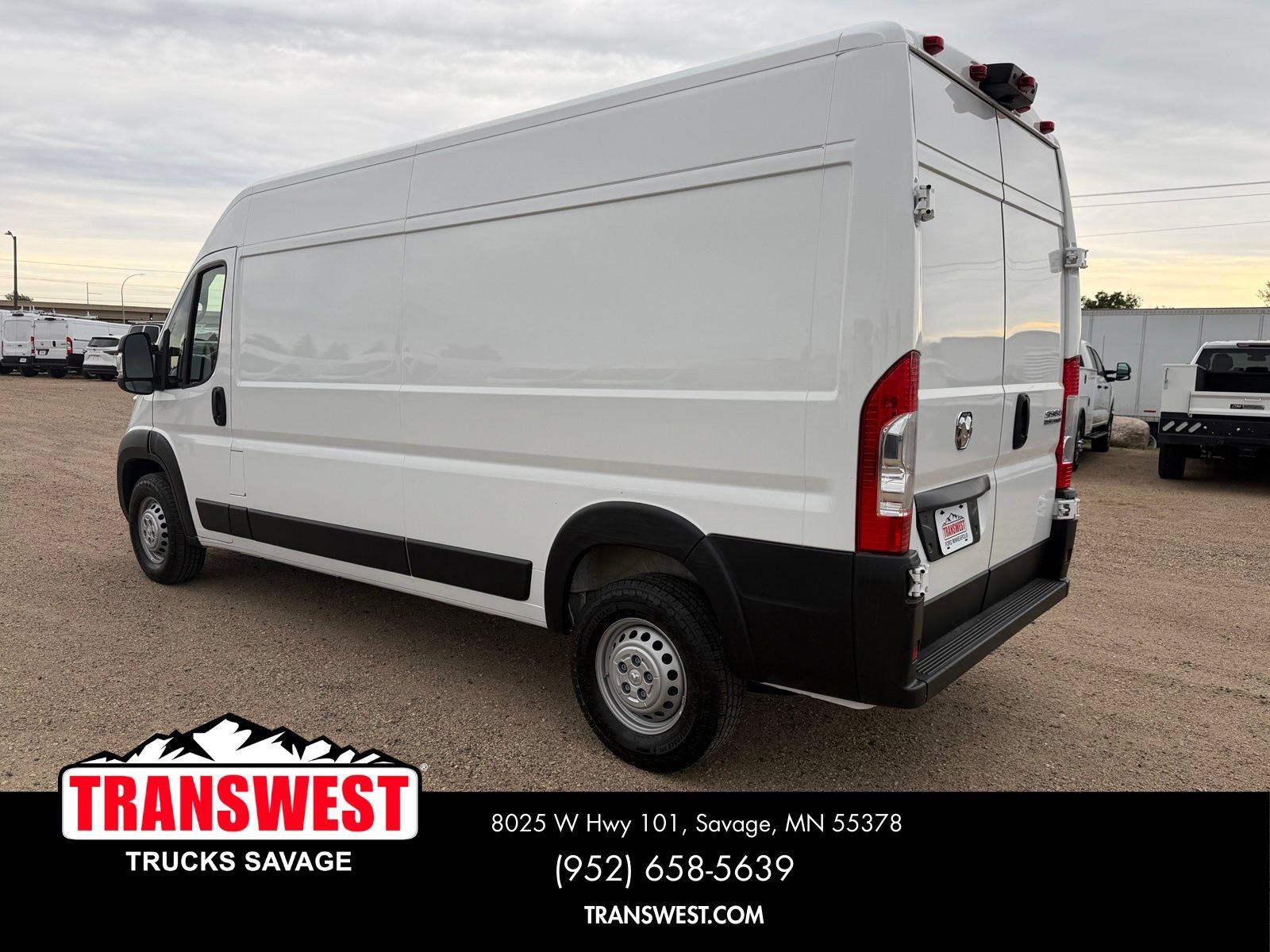 Used 2025 RAM ProMaster 3500 w/ Convenience Group FWD image 3