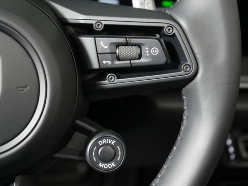 Used 2024 Porsche 911 Targa 4S image 31