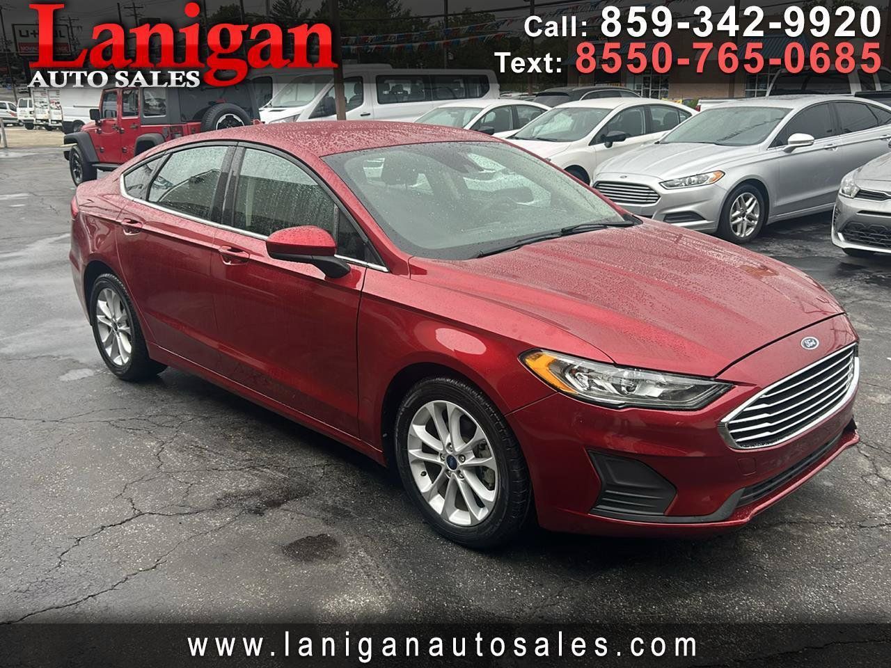 Used 2020 Ford Fusion SE FWD image 1