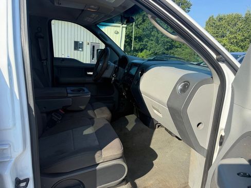 Used 2006 Ford F150 XLT AWD/4WD image 14