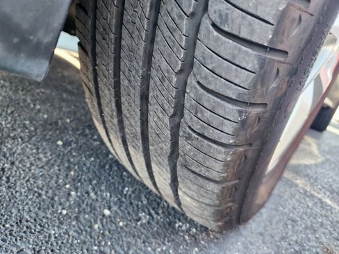 Used 2021 Chevrolet Equinox Premier image 25