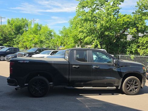 Used 2021 Chevrolet Silverado 1500 Custom w/ Rally Edition AWD/4WD image 2