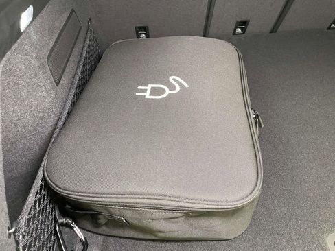 New 2025 Porsche Cayenne Turbo image 21