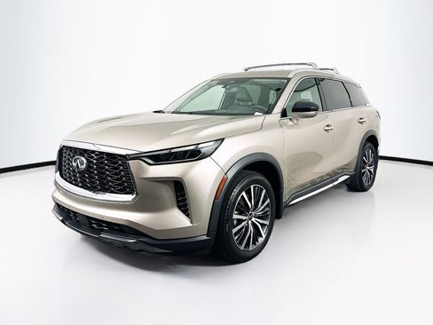 Used 2023 INFINITI QX60 Sensory w/ Vision Package FWD image 3