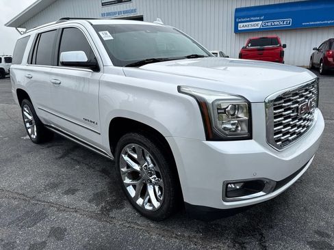 Used 2020 GMC Yukon Denali w/ Denali Premium Package AWD/4WD image 7