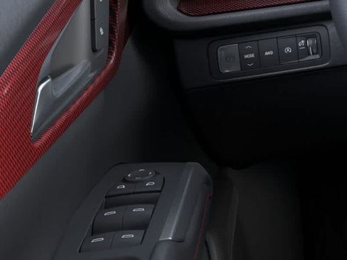 New 2026 Chevrolet Traverse Z71 w/ LPO, Floor Liner Package image 22