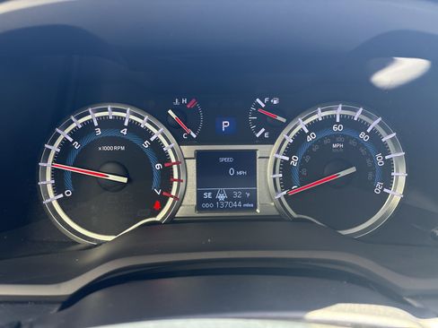 Used 2017 Toyota 4Runner SR5 Premium image 21