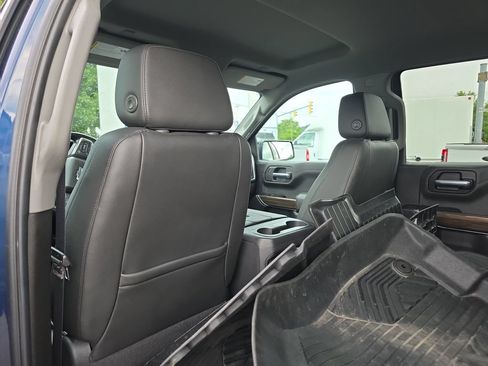 Used 2020 Chevrolet Silverado 1500 LT Trail Boss AWD/4WD image 18