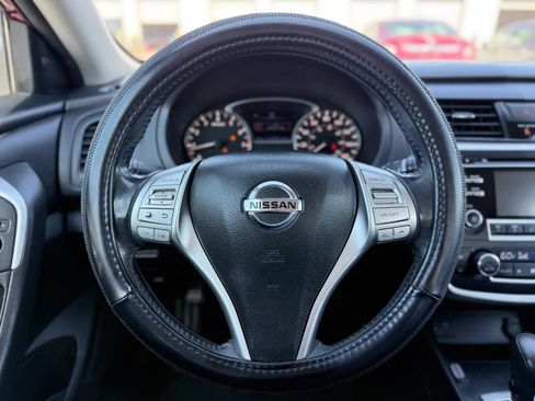 Used 2017 Nissan Altima 2.5 SV image 16