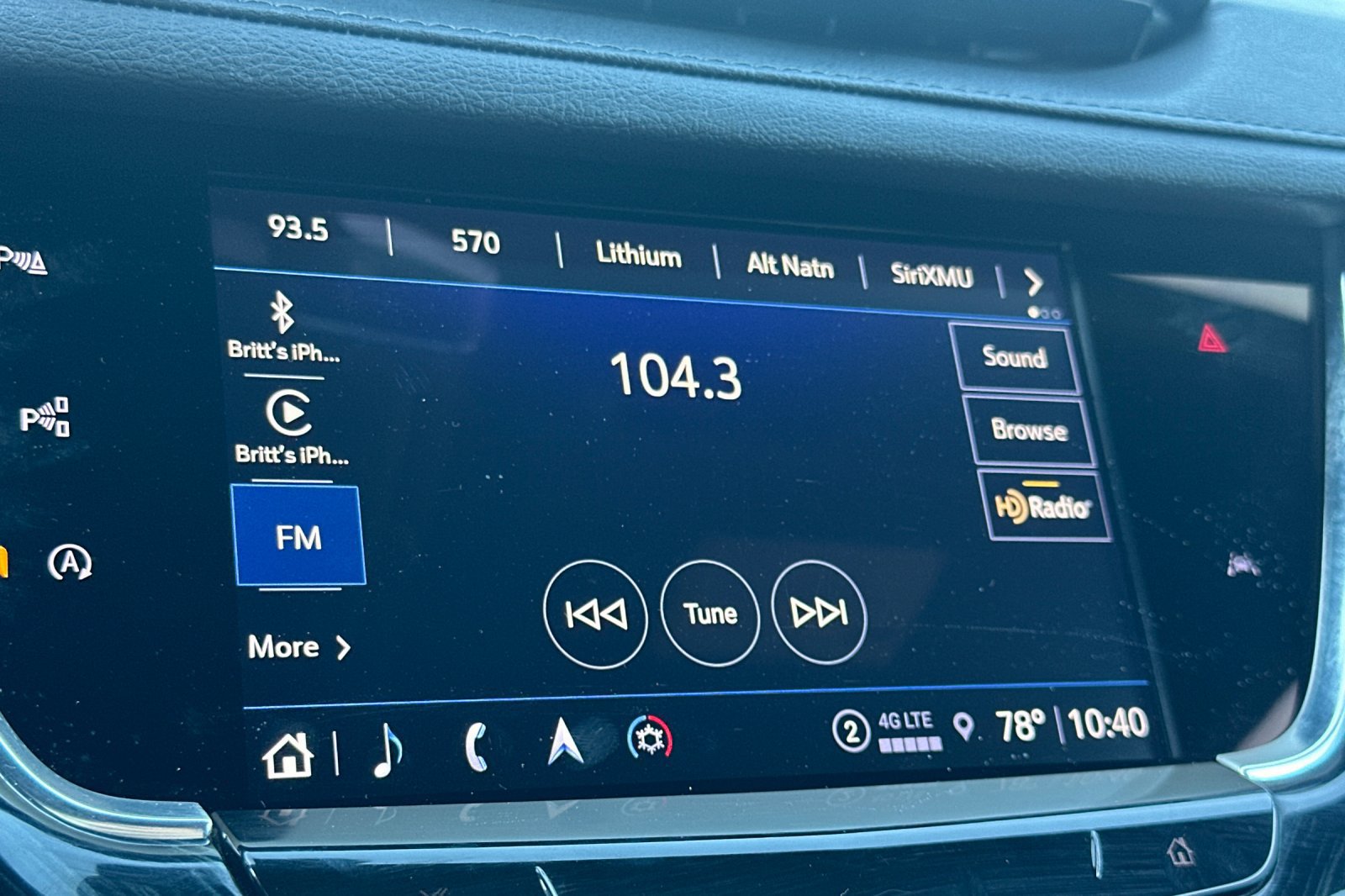 Certified 2024 Cadillac XT6 Premium Luxury w/ Technology Package FWD image 25