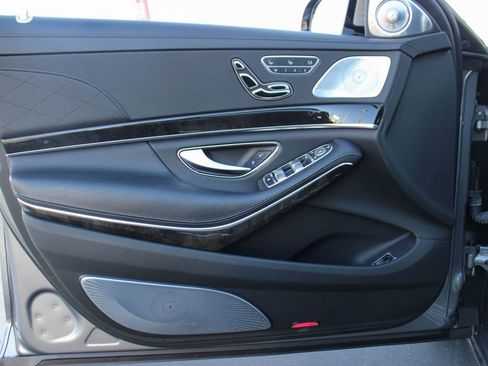 Used 2016 Mercedes-Benz Maybach S 600 image 47