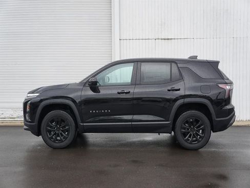 New 2026 Chevrolet Equinox LT FWD image 2