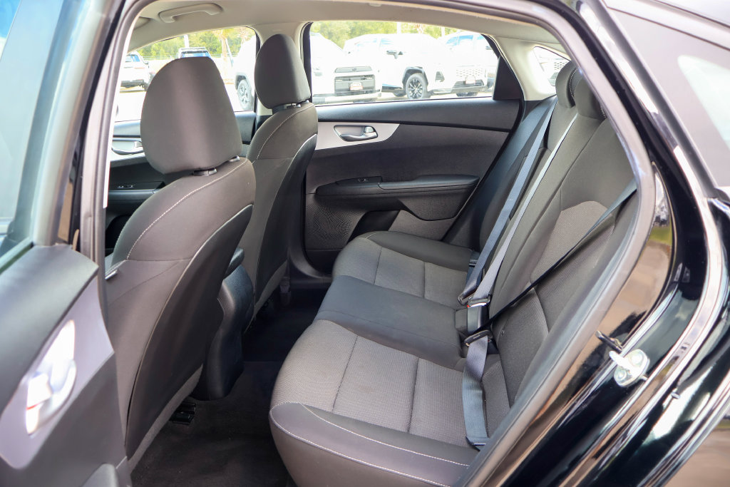 Used 2024 Kia Forte LXS FWD image 11