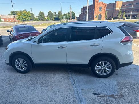 Used 2016 Nissan Rogue SV FWD image 7