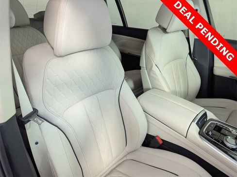 Used 2020 BMW X7 xDrive50i image 32