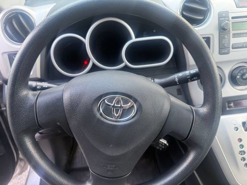 Used 2009 Toyota Matrix FWD image 7
